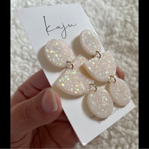 (RELISTED) ✨ HP ✨ Shimmer/Glitter ✨ Opal Earrings ✨ - Picture 4 of 4